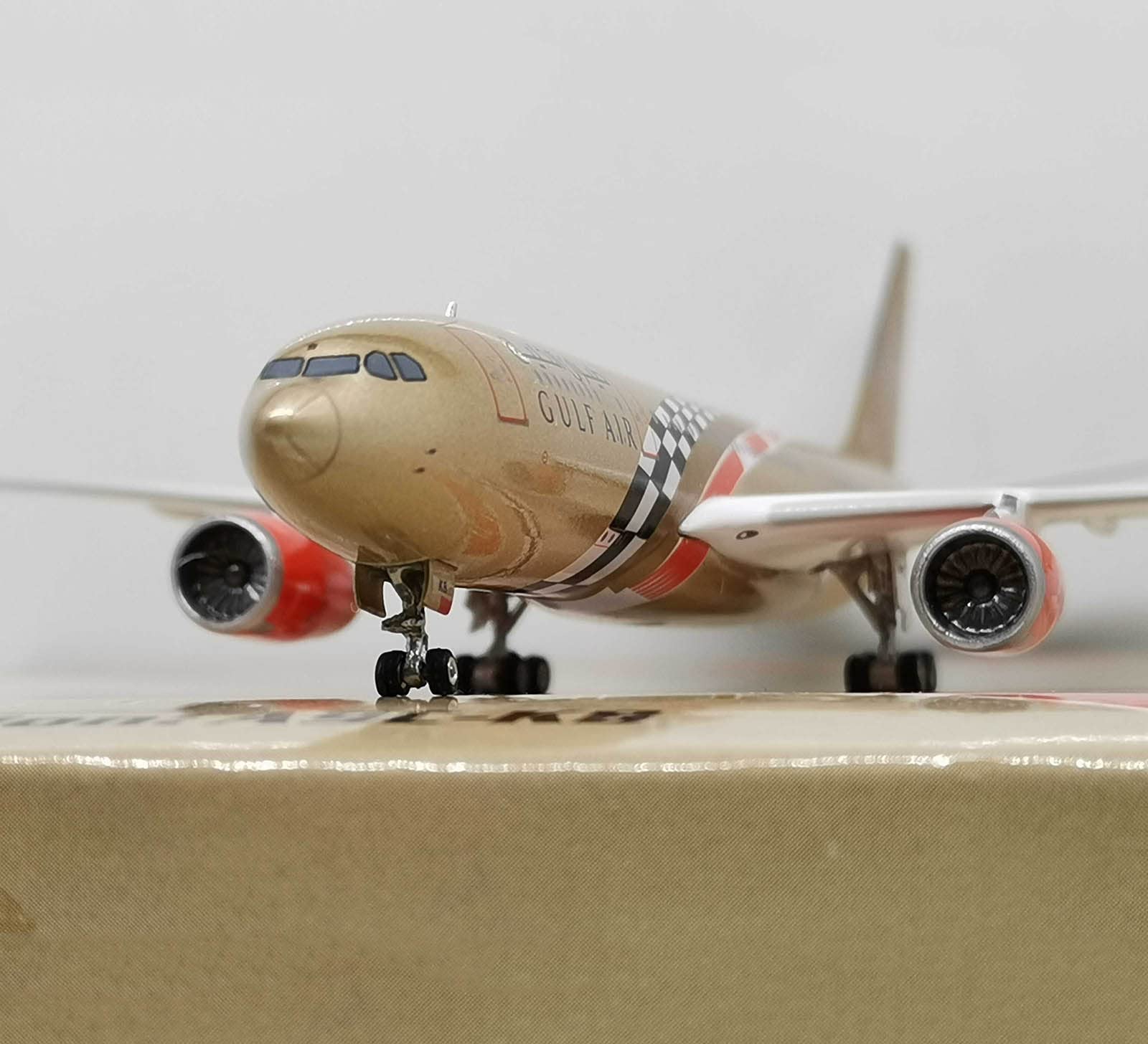 1/400 Scale A330-200 Airliner Gulf Air Bahrain Grand Prix 2015